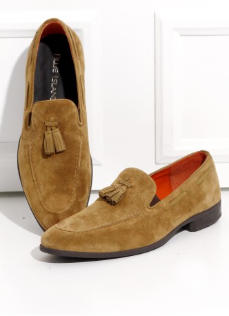 Chaussures avec pompon en cuir
